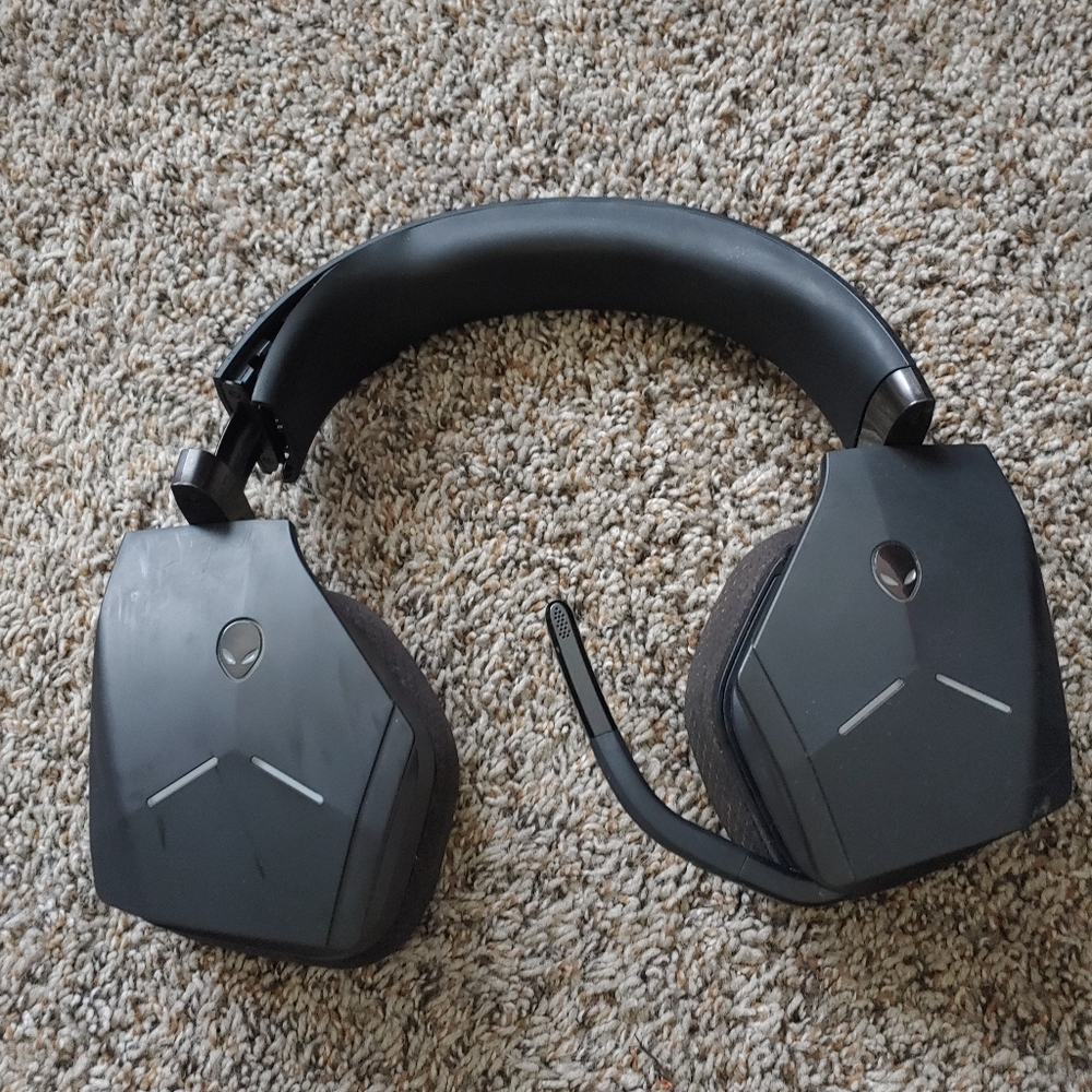 Gaming Head Set - Picture 2 of 3